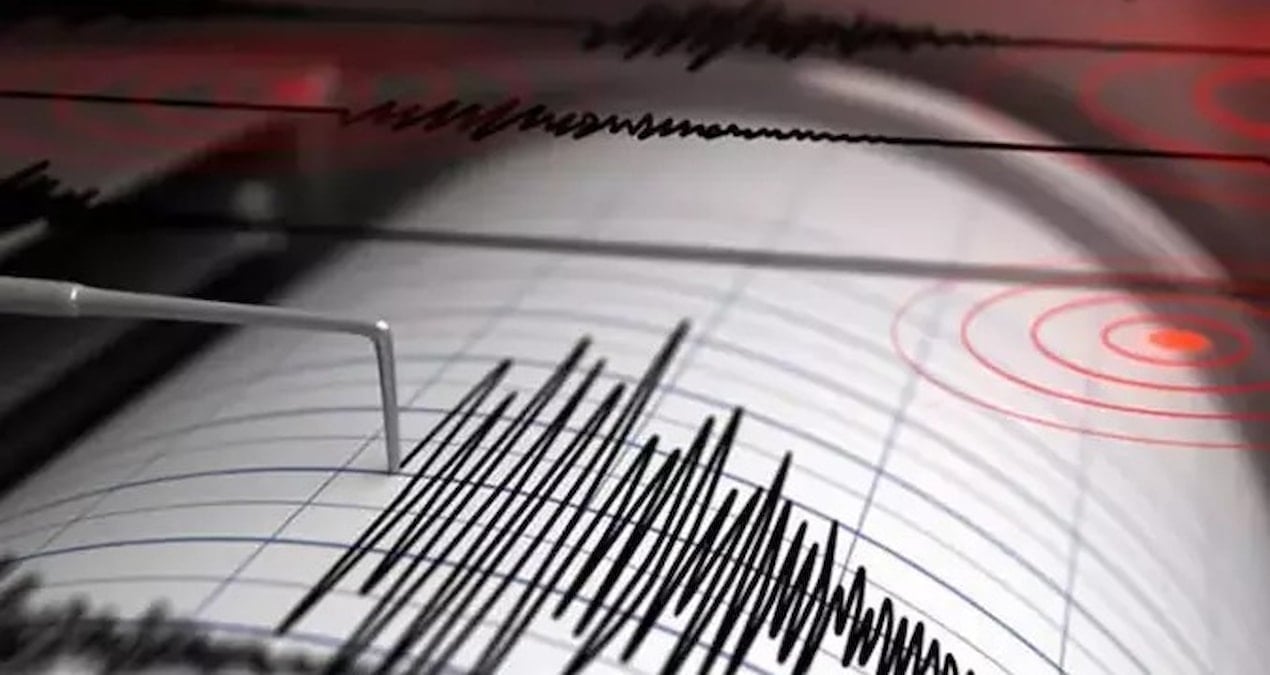 İzmir açıklarında korkutan deprem