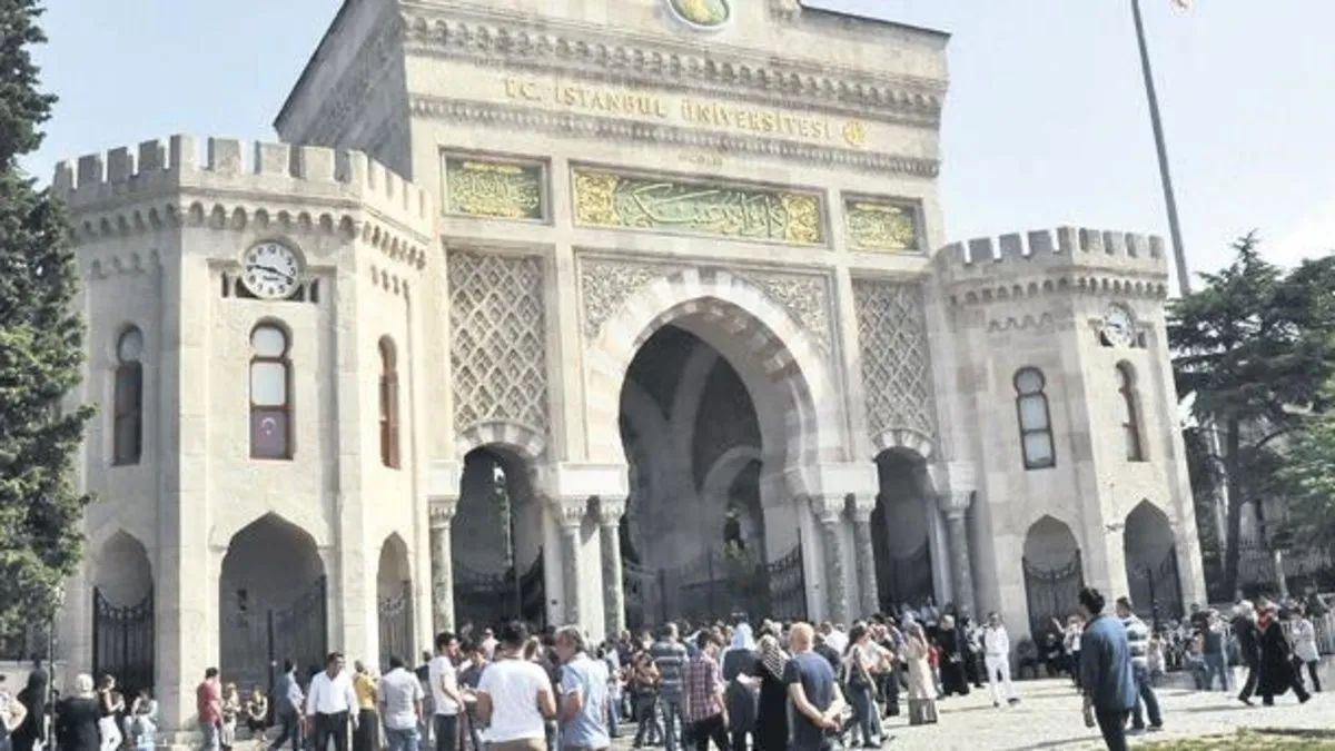 Türk üniversiteleri Katar’daki eğitim fuarında tanıtıldı