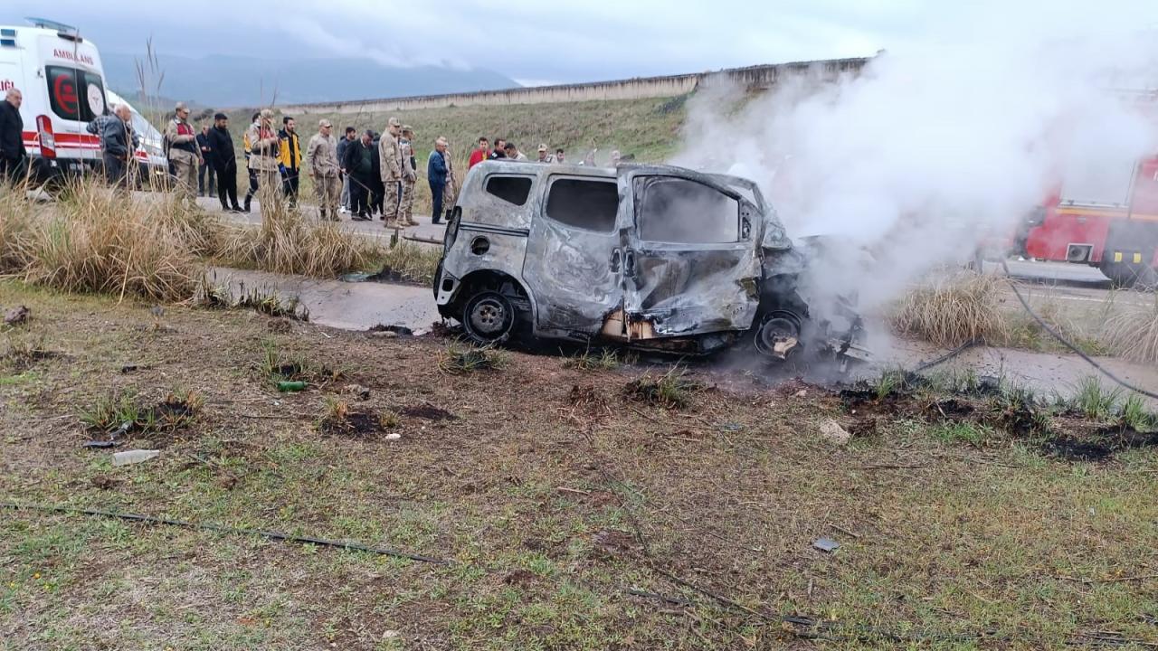 Gaziantep’teki trafik kazasında 2 kişi öldü, 2 kişi yaralandı